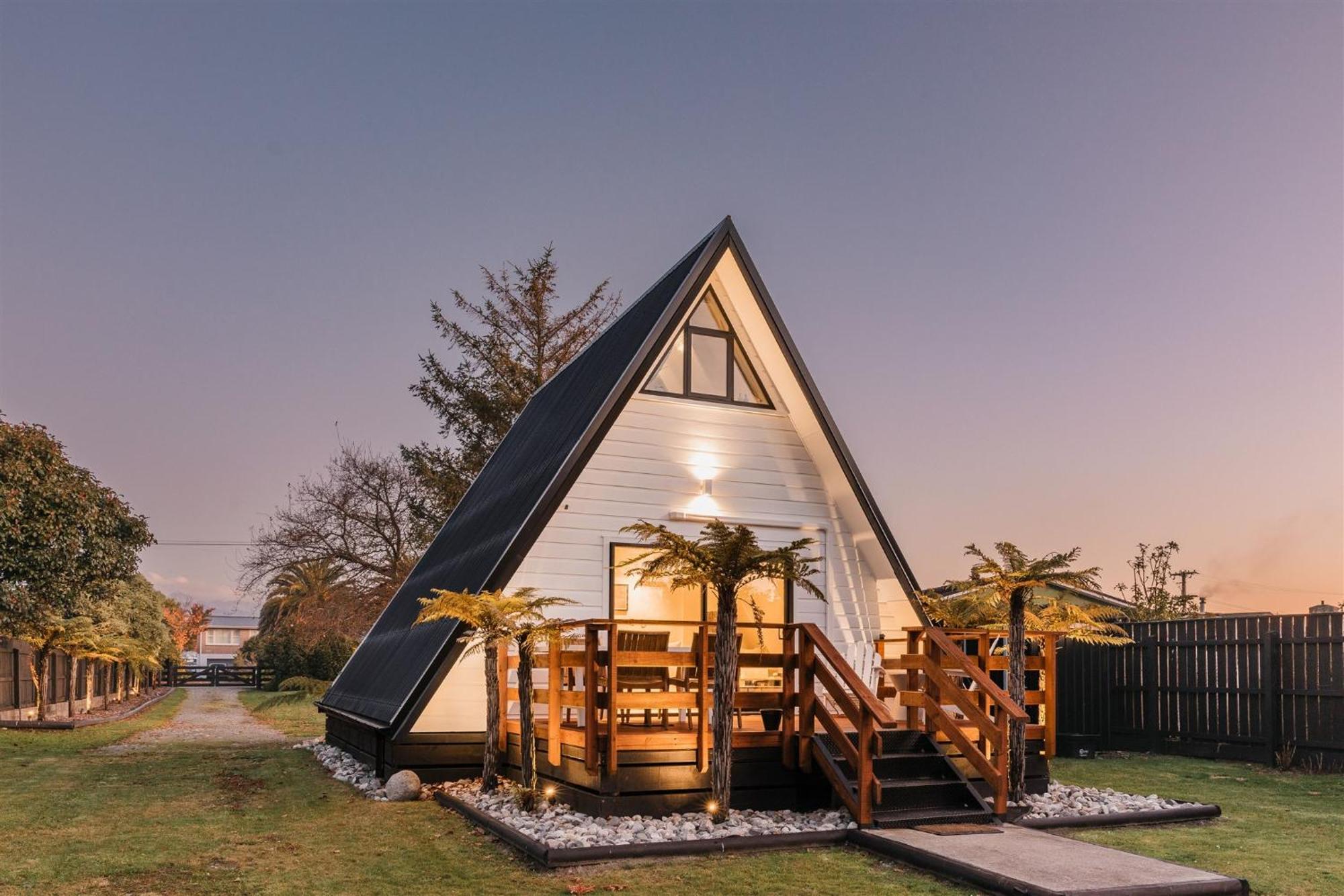 Waterfront Living Redefined Villa Westport Exteriör bild